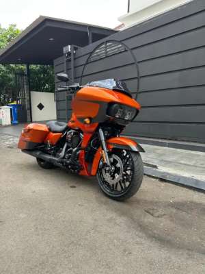 Jual bekas MOGE MURAH HARLEY DAVIDSON ROADGLIDE 2019 M8 114,lokasi di Jakarta Selatan