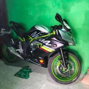 Jual bekas Ninja 250R fi mono tahun 2019 PMK 2021,lokasi di Sidoarjo  Kab.