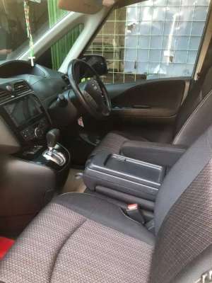 Jual bekas Nissan Serena 2018 Bensin,lokasi di Jakarta Selatan