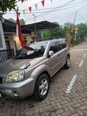 Jual bekas Nissan X-Trail 2007 Bensin,lokasi di Tangerang Selatan Kota