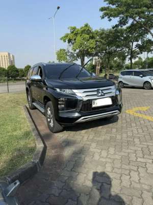 Jual bekas Pajero 2022 Sport Exceed Solar AT Matic KM low parah,lokasi di Jakarta Pusat