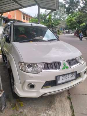 Jual bekas Pajero Dakar 2013,lokasi di Tangerang Kab.