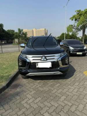 Jual bekas Pajero Exceed 2022 AT Matic Hitam,lokasi di Tangerang Kab.