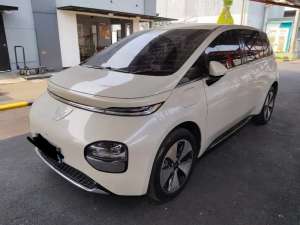 Jual bekas PALING MURAH Wuling Cloud pro ev 2025 khusus pemakai,lokasi di Jakarta Barat
