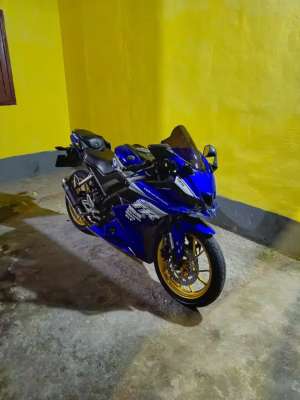 Jual bekas R15 v3 ss lengkap f kota bogor pajak april,lokasi di Bogor Kota