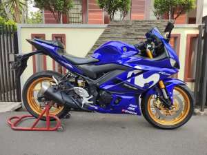 Jual bekas READY R25 V2 TAHUN 2019 KM 6RB SIAP GAS,lokasi di Jakarta Selatan