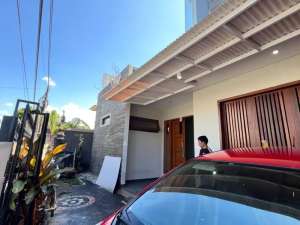 Rumah 6 Kamar Tidur 2 Lantai Disewakan, di Denpasar Utara lokasi di Denpasar Kota, tersedia melalui melalui situs Olx