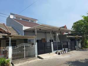 Rumah Babatan Mukti Blok M lokasi di Surabaya Kota, tersedia melalui melalui situs Olx