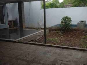 rumah baru mewah terbataskomplek billy moon pondok kelapa lokasi di Jakarta Timur, tersedia melalui melalui situs Olx