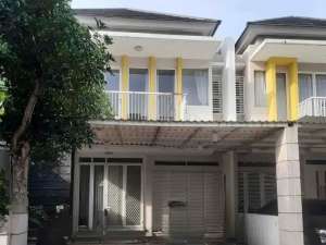 Rumah Cantik LT 144 m di Cluster Summarecon Bekasi Dekat Mall lokasi di Bekasi Kab., tersedia melalui melalui situs Olx