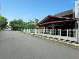 RUMAH DALAM KOMPLEK PREMIUM TEBET - GUDANG PELURU lokasi di Jakarta Selatan, tersedia melalui melalui situs Olx