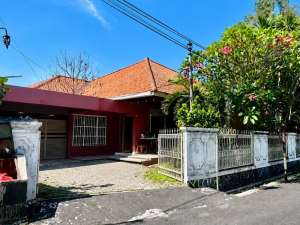 Rumah Hitung Tanah 20x36 733m2 SHM Strategis Rawa Bambu Jakarta Selatan lokasi di Jakarta Selatan, tersedia melalui melalui situs Olx