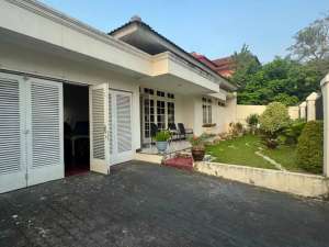 Rumah Homey 1 Lantai LuasTerawat Dalam Komplek Elit Bukit Cinere Indah lokasi di Depok Kota, tersedia melalui melalui situs Olx