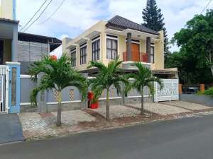 Rumah Kavling DKI Duren Sawit 2 Lantai, Jln 3 Mobil, Jual Cepat Murah lokasi di Jakarta Timur, tersedia melalui melalui situs Olx