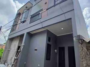 rumah siap huni akses motor di pasar rebo jakarta timur lokasi di Jakarta Timur, tersedia melalui melalui situs Olx