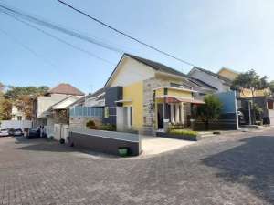 Rumah Siap Huni Di Cluster Tanjung Priok, Sukun Malang lokasi di Malang Kota, tersedia melalui melalui situs Olx