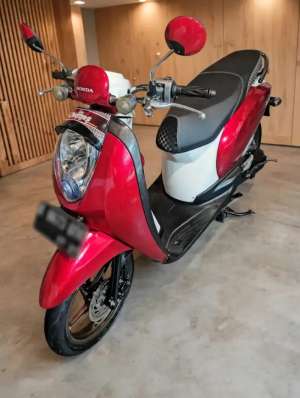 Jual bekas scoopy karbutahun 2011,lokasi di Temanggung Kab.