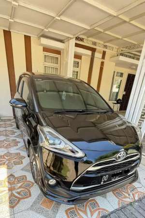 Jual bekas Sienta Q 2017 matic175,lokasi di Makassar Kota