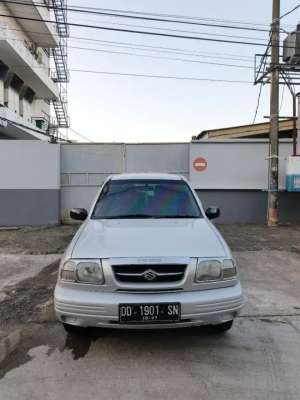 Jual bekas Suzuki Escudo 1.6 2003,lokasi di Makassar Kota