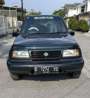 Jual bekas Suzuki Escudo Tahun 1996,lokasi di Bandung Kota