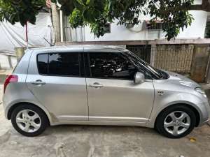 Jual bekas Suzuki Swift 2006 GL CBU,lokasi di Depok Kota
