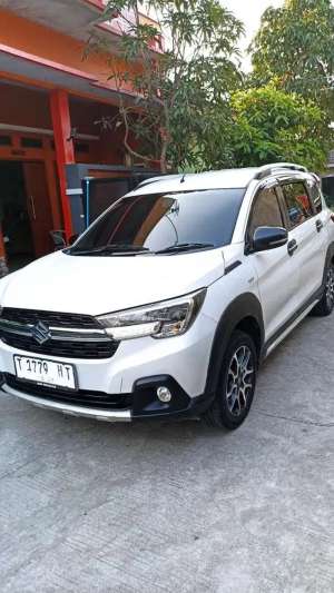 Jual bekas Suzuki XL7 2022 Bensin,lokasi di Bekasi Kab.