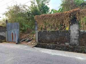 Tanah Strategis akses Bagus Di jl. Damaijl. Kaliurang km 8 Dekat PLN banteng, Pakuwon Mall Dan Kampus UGM lokasi di Sleman Kab., tersedia melalui melalui situs Olx