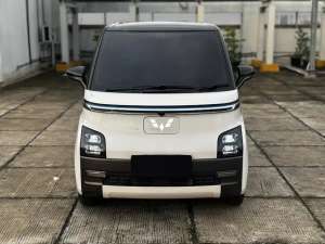 Jual bekas Total DP 33 JtWuling Airev AT 20232024 Long range,lokasi di Jakarta Pusat