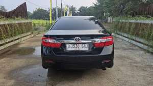 Jual bekas Toyota Camry 2014 Bensin,lokasi di Tangerang Kota