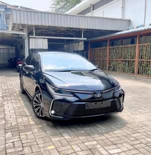 Jual bekas TOYOTA COROLLA ALTIS HYBRID 1.8 AT,lokasi di Jakarta Selatan