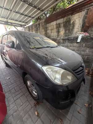 Jual bekas Toyota Kijang Innova 2006,lokasi di Bekasi Kota