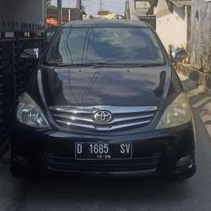 Jual bekas Toyota Kijang Innova 2011 Bensin,lokasi di Bandung Kab.