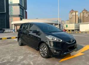 Jual bekas Toyota sienta 2021,lokasi di Bukittinggi Kota