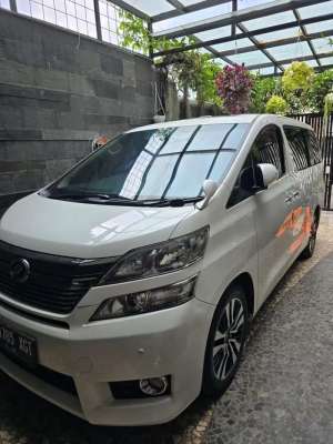 Jual bekas Toyota Vellfire 2012 Bensin,lokasi di Bandung Kota