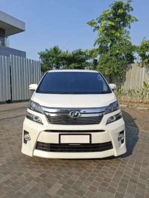 Jual bekas Toyota Vellfire 2.4 AT 2012 Sunroof Double 18 Speaker,lokasi di Jakarta Timur