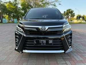 Jual bekas TOYOTA VOXY 2.0 MATIC 2021 DP MINIM,lokasi di Surabaya Kota