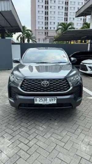 Jual bekas Toyota Zenix varian V CVT AT 2024 Bensin,lokasi di Jakarta Utara