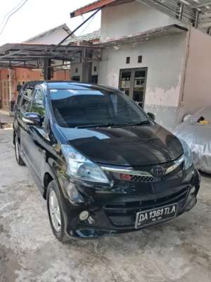 Jual bekas Veloz 2011 autometic,lokasi di Banjarmasin Kota