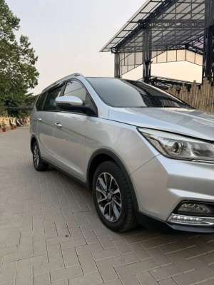 Jual bekas Wuling Cortez 2019 Bensin,lokasi di Bandung Kota