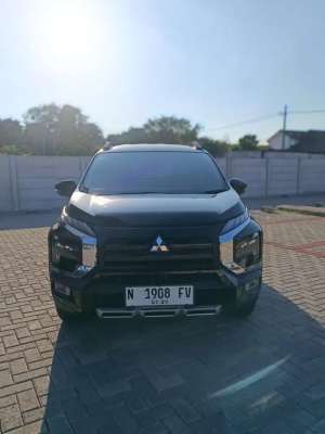 Jual bekas Xpander Cross 2023,lokasi di Surabaya Kota