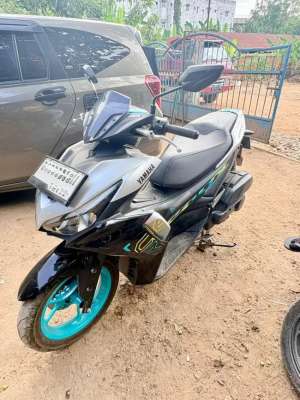 Jual bekas YAMAHA AEROX 2024,lokasi di Palembang Kota