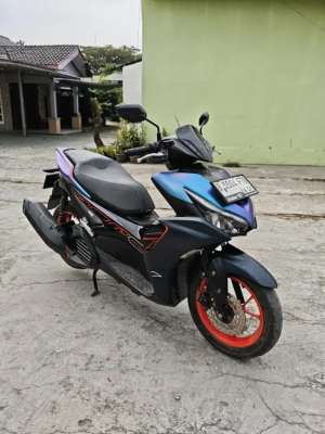 Jual bekas YAMAHA AEROX 2024,lokasi di Tangerang Selatan Kota