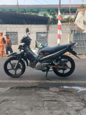 Jual bekas Yamaha jupiter z Th 2011,lokasi di Jakarta Timur