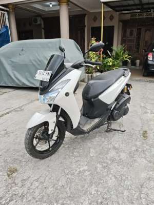 Jual bekas YAMAHA LEXY 2022,lokasi di Jakarta Selatan
