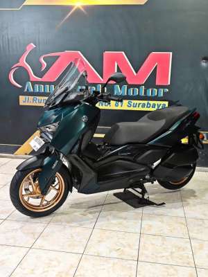 Jual bekas Yamaha New Xmax 250 ABS Keyles connected Th 2023 odo 7rb mulus banget,lokasi di Surabaya Kota
