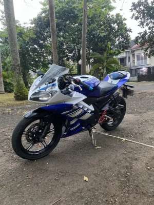 Jual bekas Yamaha R15 2015,lokasi di Tangerang Kab.